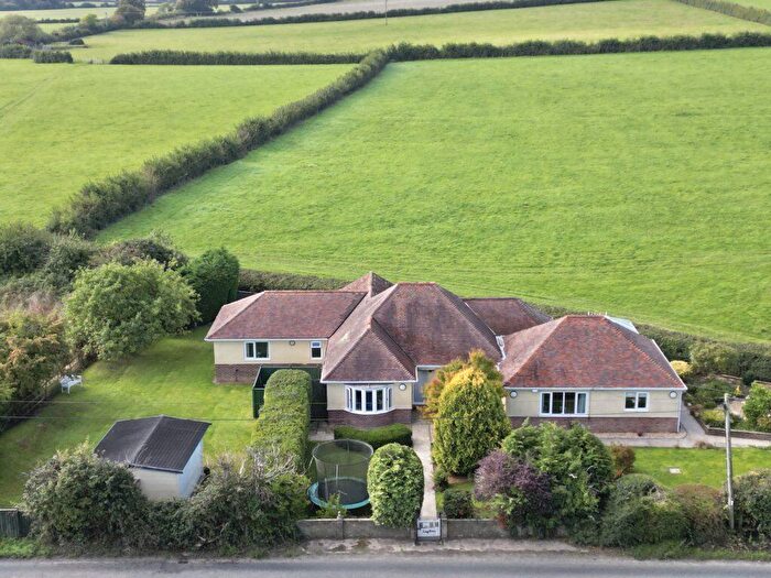 4 Bedroom Detached Bungalow For Sale In Tintinhull Road, Yeovil, Somerset, *With Substantial Annexe*, BA22