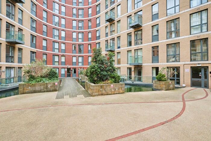 2 Bedroom Flat For Sale In Essex Street, Birmingham, West Midlands, B5