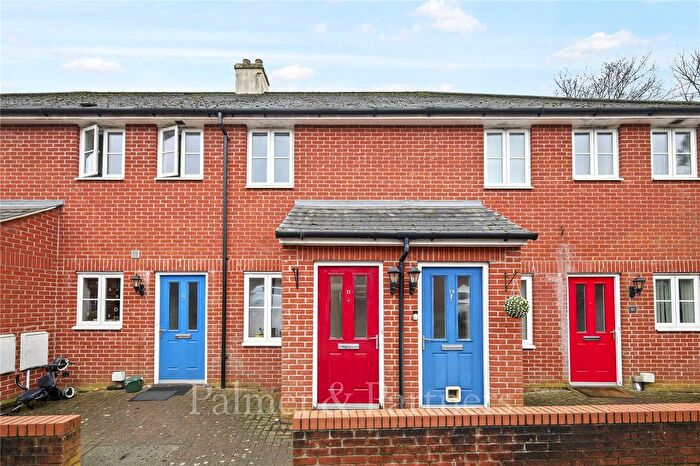 2 Bedroom Maisonette To Rent In Scarletts Road, Colchester, Essex, CO1