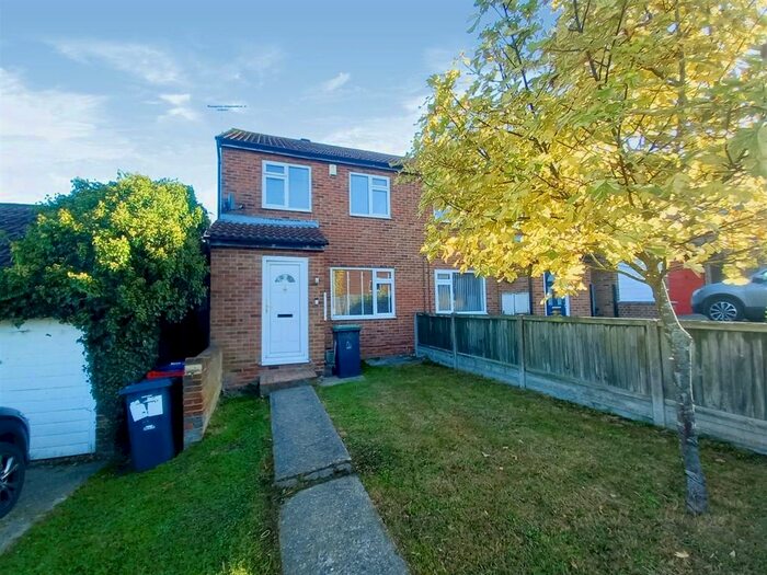 3 Bedroom Semi-Detached House To Rent In Vinten Close, Herne Bay, CT6