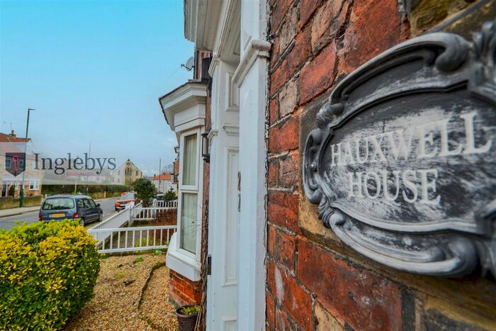 3 Bedroom Terraced House For Sale In High Street, Skelton-In-Cleveland, Saltburn-By-The-Sea, TS12