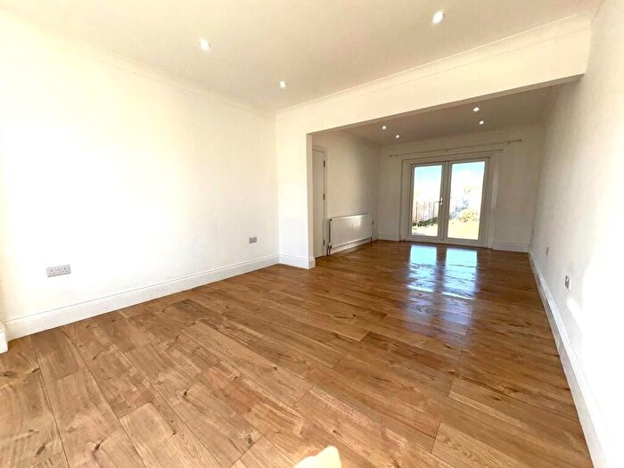 3 Bedroom Terraced House To Rent In Eastcote Lane, Harrow, HA2