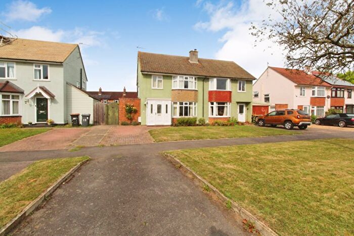 3 Bedroom Semi-Detached House For Sale In Lanchester Close, Clapham, MK41