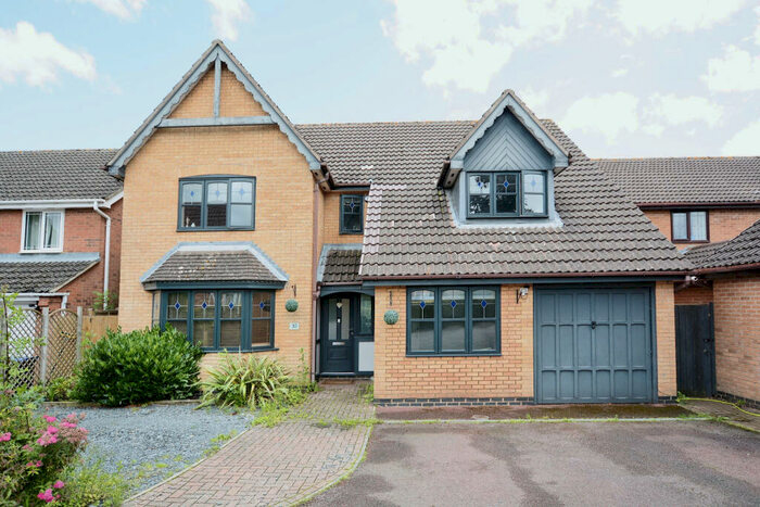 4 Bedroom Detached House To Rent In Camelot Way, Northampton, NN5