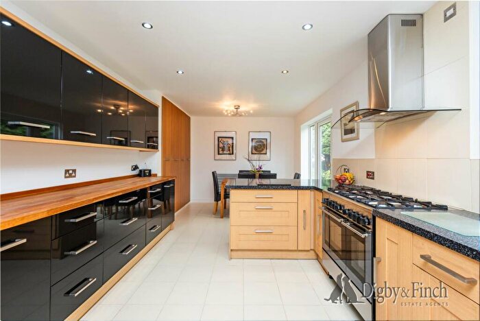 4 Bedroom Detached House For Sale In Vicarage Lane, Radcliffe-On-Trent, Nottingham, NG12