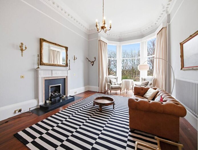 3 Bedroom Flat For Sale In / Douglas Crescent, West End, Edinburgh, EH12