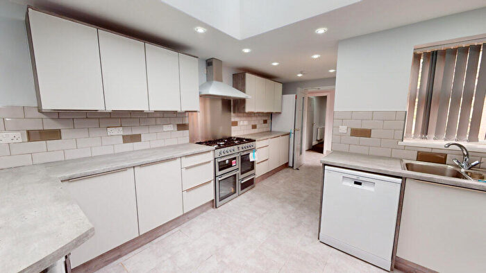 7 Bedroom House To Rent In Heeley Road, Selly Oak, B29