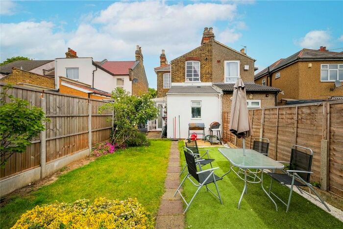 4 Bedroom Semi-Detached House To Rent In Little Heath, Chadwell Heath, Romford, RM6