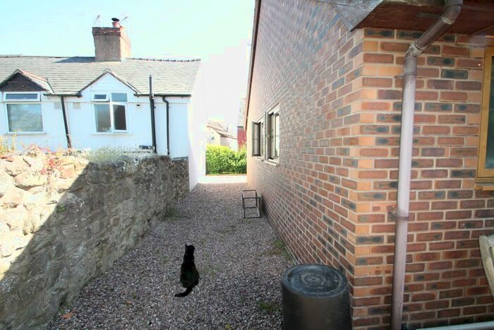 2 Bedroom Detached Bungalow To Rent In Penylan Lane, Oswestry, SY11