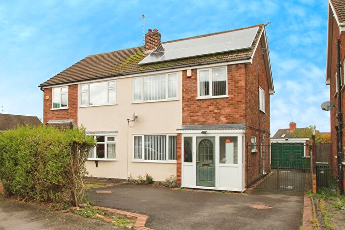 3 Bedroom Semi-Detached House For Sale In Fairestone Avenue, Glenfield, Leicester, Leicestershire, LE3