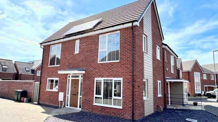 3 Bedroom Semi-Detached House To Rent In Buckthorn Road, Coalville, LE67