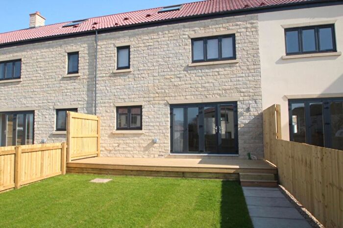 3 Bedroom House To Rent In Deighton Road, Wetherby, West Yorkshire, LS22