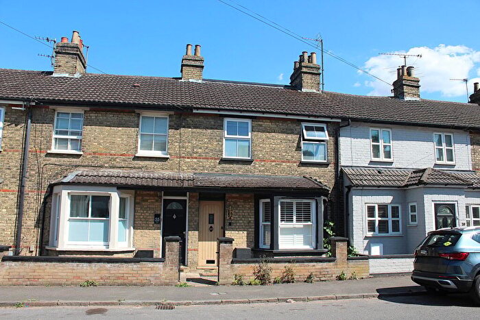 1 Bedroom Flat For Sale In Hitchin Road, Arlesey, SG15