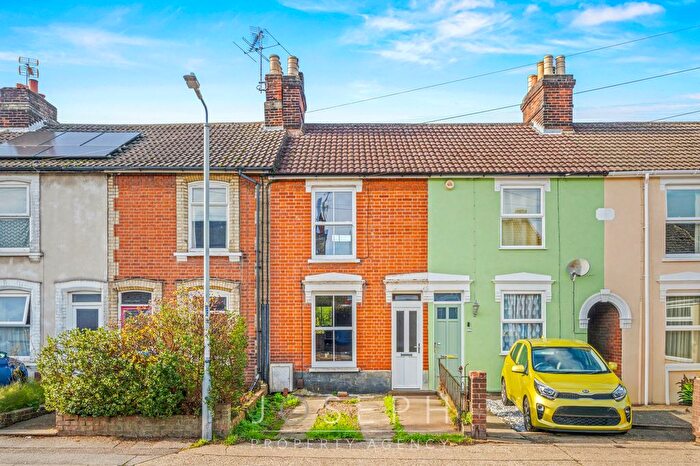 2 Bedroom Terraced House For Sale In Alan Road, Ipswich, IP3