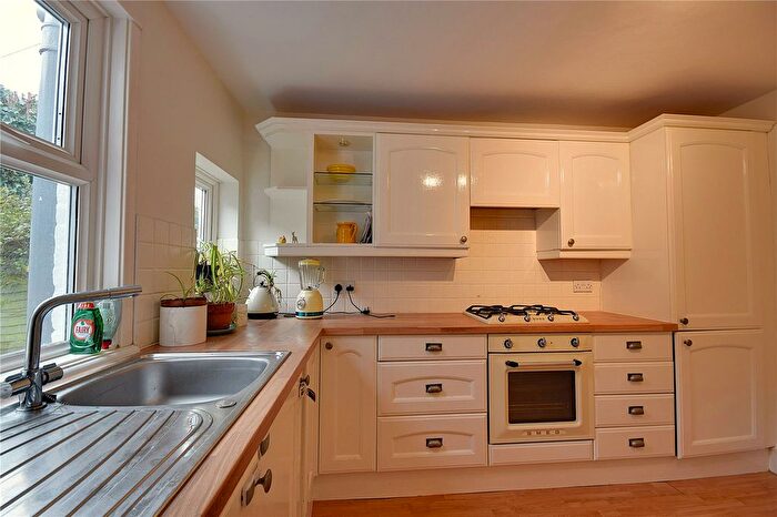 2 Bedroom End Of Terrace House For Sale In Cromwell Road, Tunbridge Wells, Kent, TN2