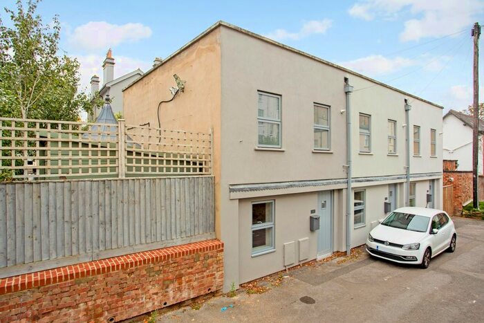 2 Bedroom Mews To Rent In Lansdown Terrace Lane, Cheltenham, GL50