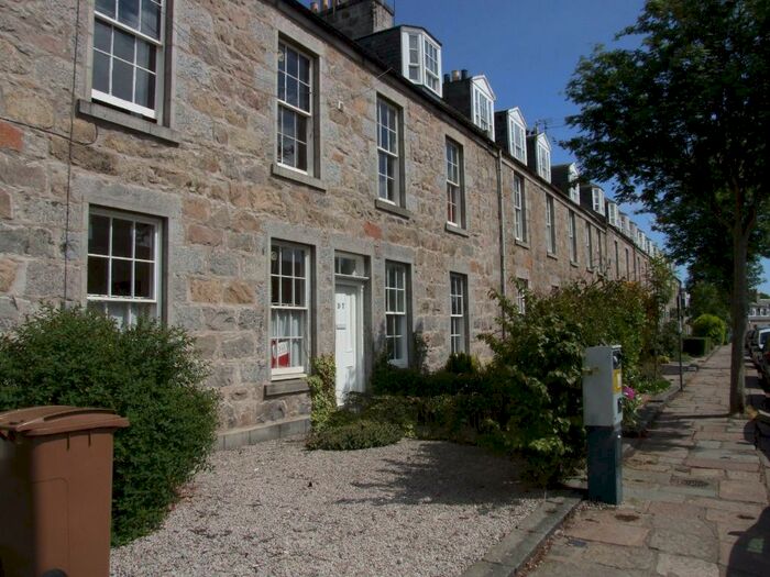 1 Bedroom Flat To Rent In Victoria Street, The City Centre, Aberdeen, AB10