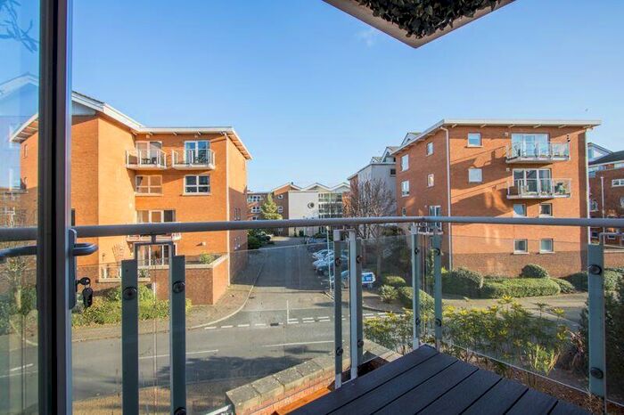 2 Bedroom Flat To Rent In Century Wharf, Cardiff Bay, CF10