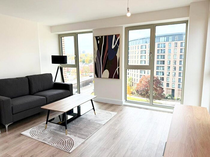 2 Bedroom Apartment To Rent In Boulevard Plaza, A Bristol Street, Birmingham, B5