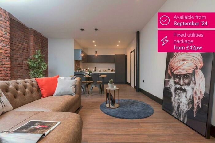 2 Bedroom Apartment To Rent In -Bed Apartment, Portland Street, Basil House, M1