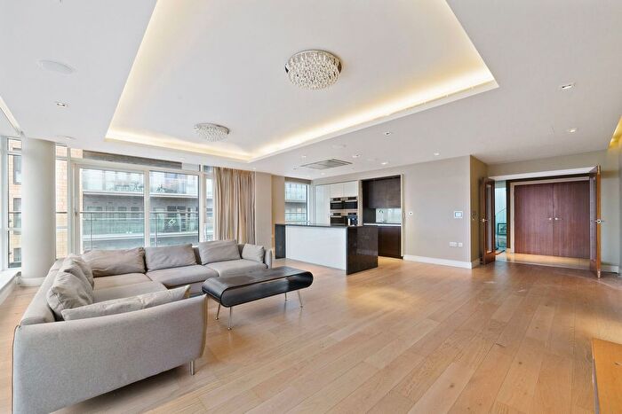 3 Bedroom Penthouse To Rent In Longfield Avenue, Ealing, W5