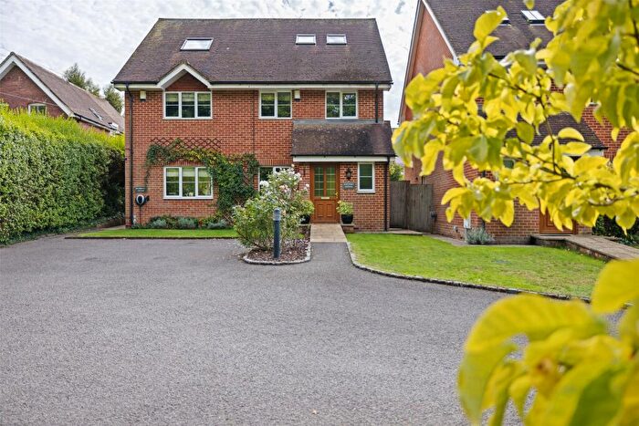 4 Bedroom Semi-Detached House For Sale In Copse Road, Haslemere, West Sussex, GU27