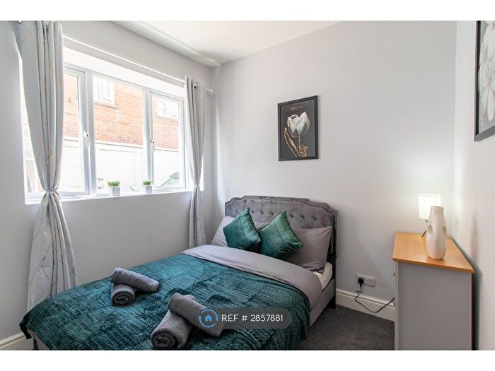 2 Bedroom Semi-Detached House To Rent In Kingston Road, Portsmouth, PO2