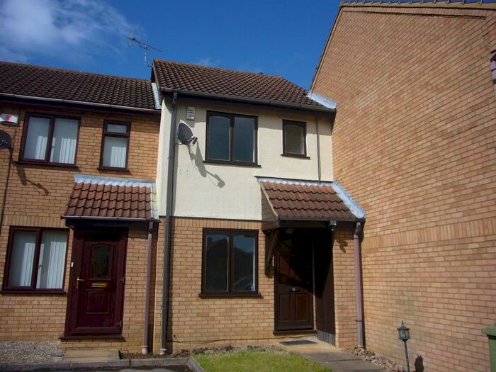 2 Bedroom Terraced House To Rent In Bosworth Close, Bletchley, Milton Keynes, MK3
