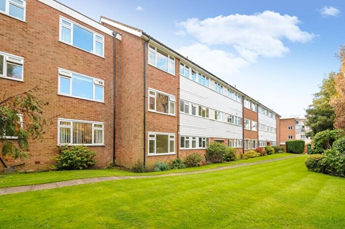 2 Bedroom Flat To Rent In Lindfield Gardens Guildford, GU1