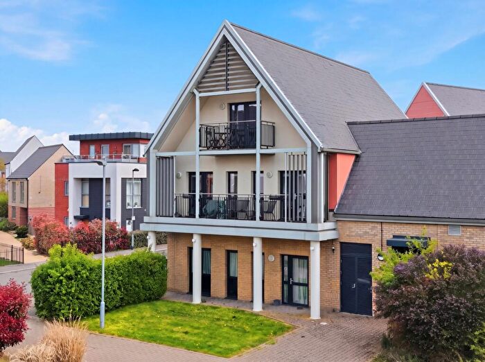 2 Bedroom Maisonette For Sale In Centenary Way, Beaulieu Park, CM1