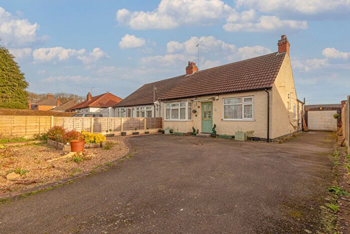 2 Bedroom Semi-Detached Bungalow For Sale In Holmfield Avenue East, Leicester, LE3