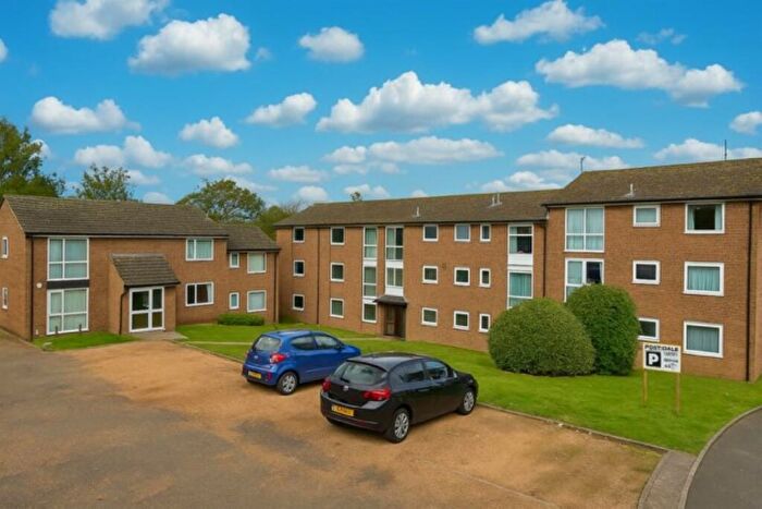 2 Bedroom Apartment For Sale In Ribbledale, London Colney, St. Albans, AL2