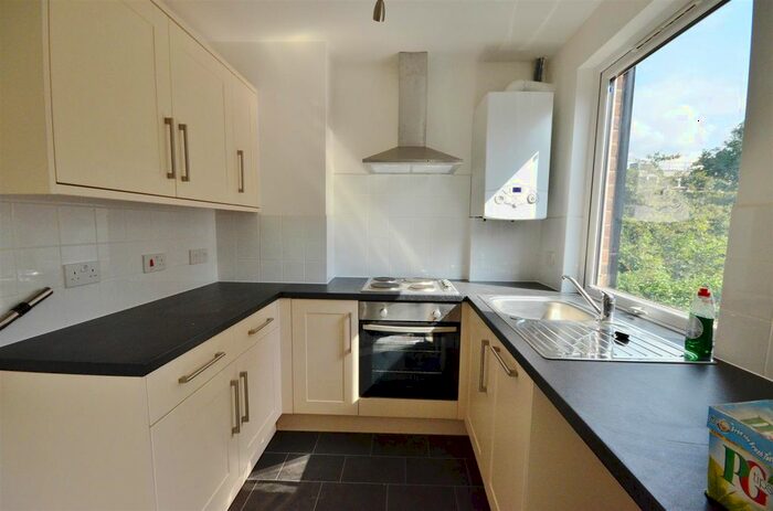 2 Bedroom Flat To Rent In Cardiff Road, Luton, LU1