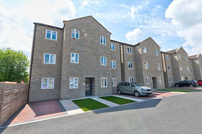 2 Bedroom Flat To Rent In Station View, Skipton, BD23