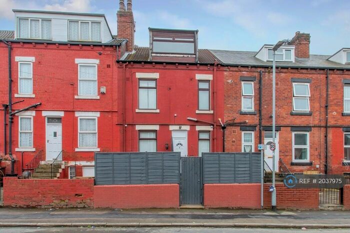 2 Bedroom Terraced House To Rent In Brownhill Avenue, Leeds, LS9