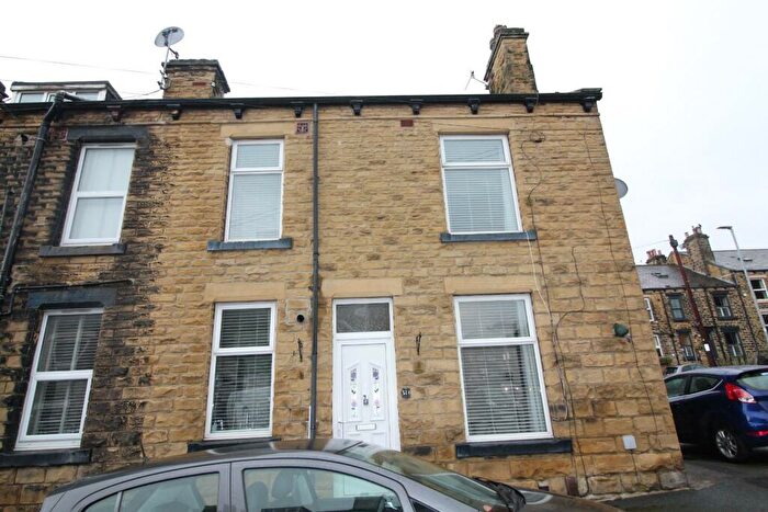 3 Bedroom End Of Terrace House To Rent In Eggleston Street, Leeds, LS13