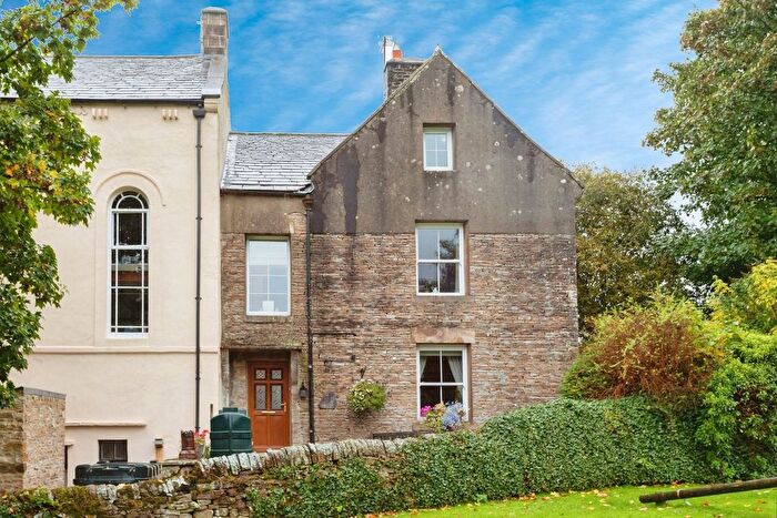 4 Bedroom Semi-Detached House For Sale In Burtersett Road, Hawes, DL8