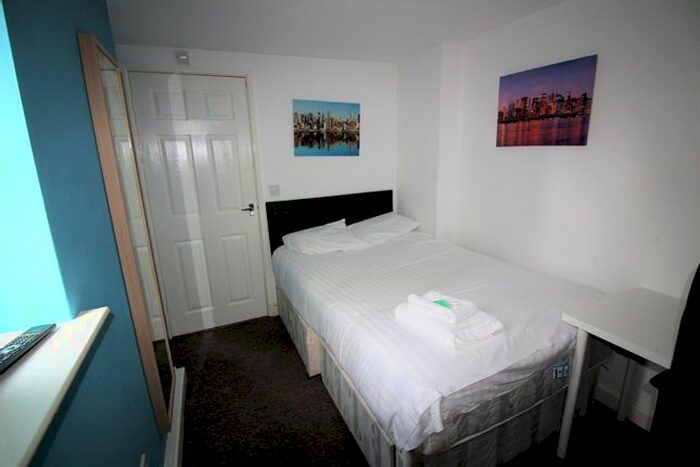 5 Bedroom Property To Rent In Gresham Road - Room, Middlesbrough, North Yorkshire, TS1
