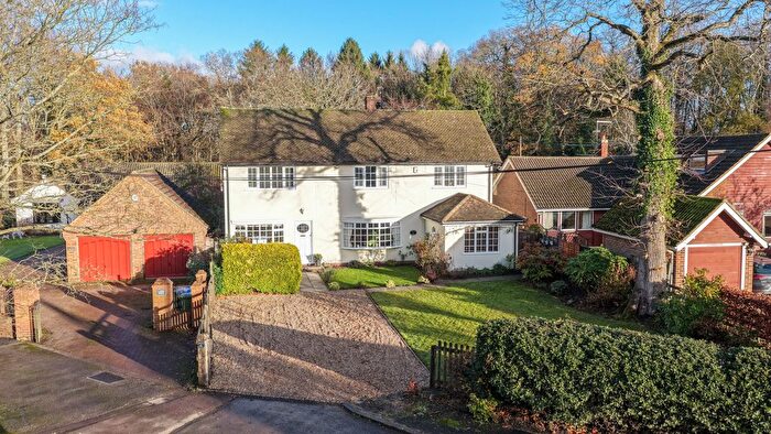 5 Bedroom Detached House For Sale In Hollybush Close, Potten End, Berkhamsted, HP4