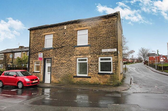 2 Bedroom End Of Terrace House To Rent In School Green, Thornton, Bradford, BD13