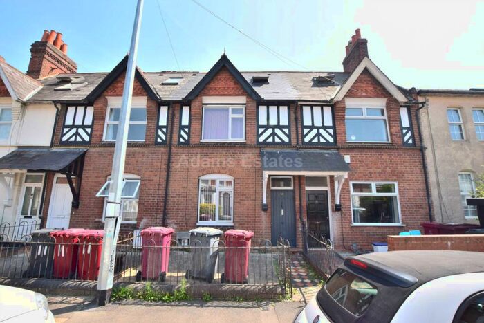 6 Bedroom Terraced House To Rent In De Beauvoir Road, Reading, RG1