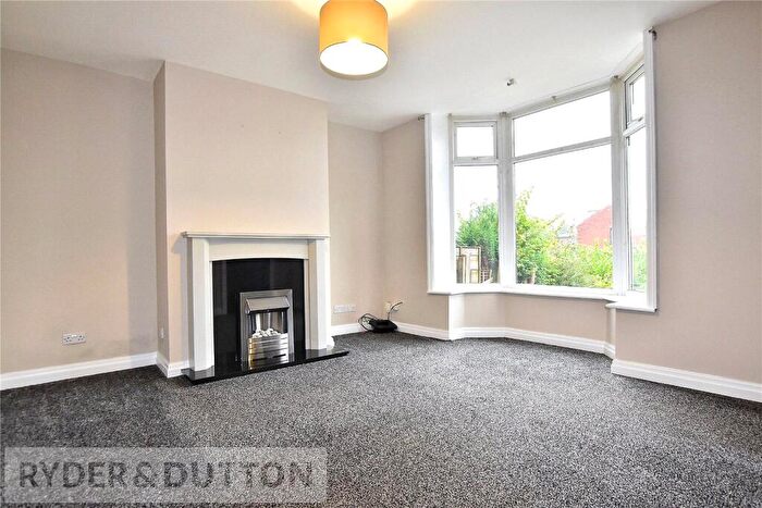 3 Bedroom Semi-Detached House To Rent In Daventry Road, Rochdale, Greater Manchester, OL11