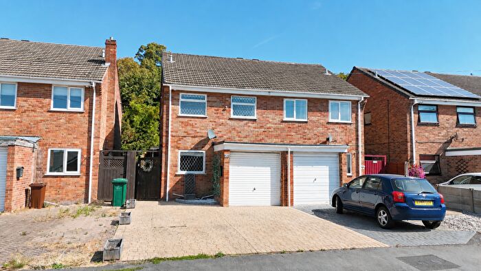 3 Bedroom Semi Detached House For Sale In Rose Valley, Newhall, Swadlincote, DE11