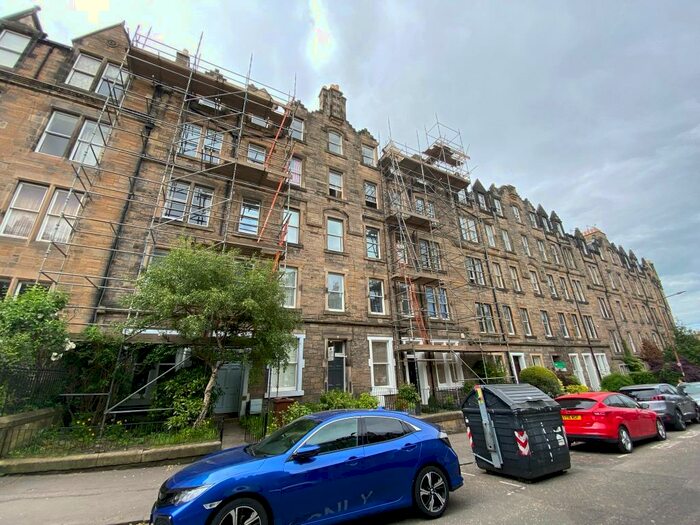 3 Bedroom Flat To Rent In Marchmont Crescent, Marchmont, Edinburgh, EH9