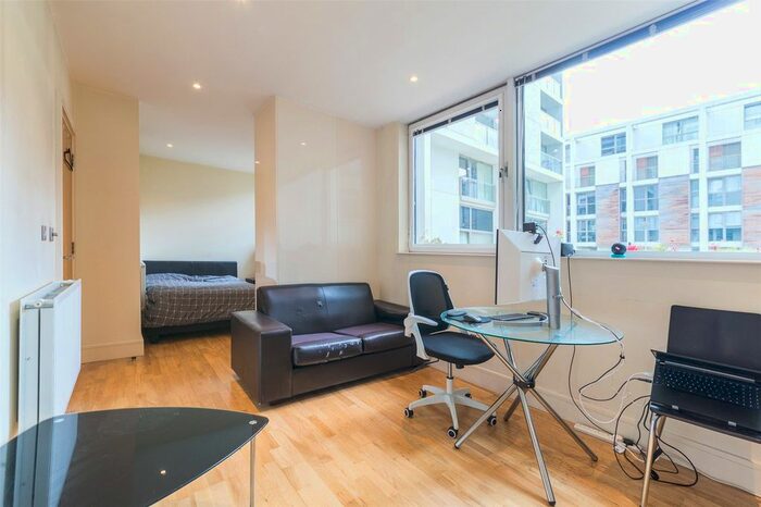 Studio To Rent In Denison House, Lanterns Court, Lanterns Way, London, E14