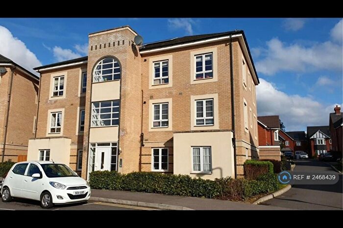 2 Bedroom Flat To Rent In Meredew Place, Slough, SL3