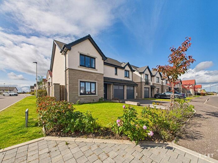 4 Bedroom Detached House To Rent In Pincott Parkway, Liberton, Edinburgh, EH17