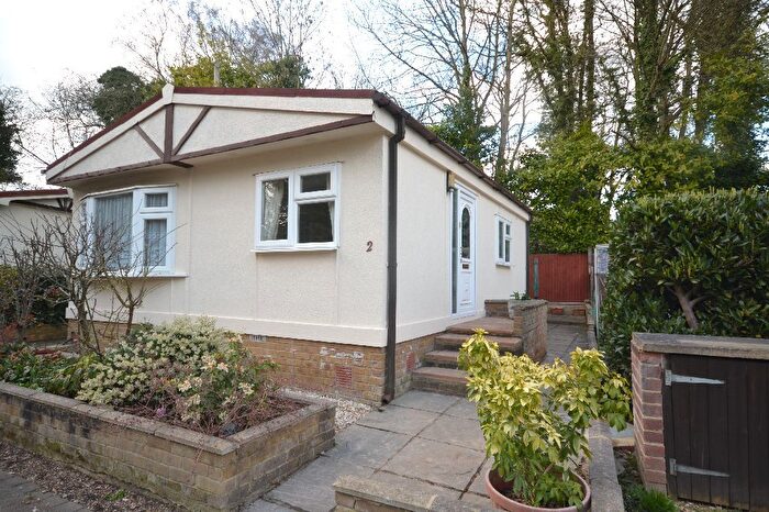1 Bedroom Detached House To Rent In Chandlers Lane, Chandlers Cross, Rickmansworth, WD3