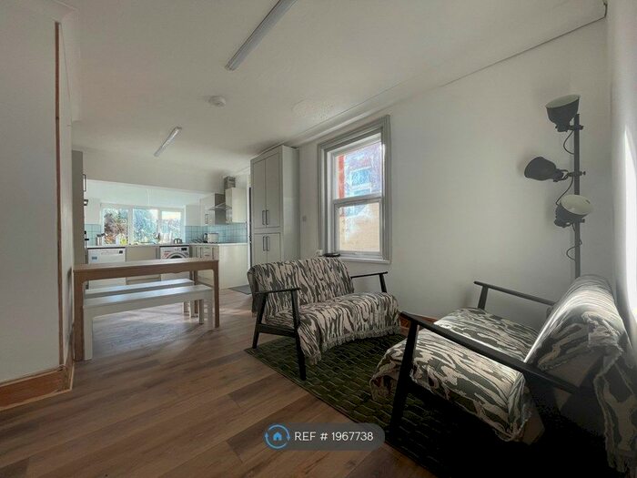 6 Bedroom Terraced House To Rent In Park Road, Exeter, EX1