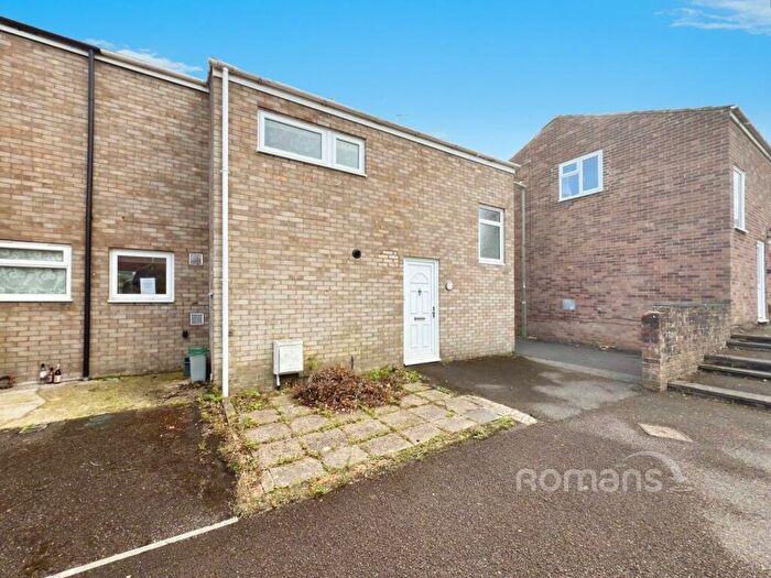 3 Bedroom End Of Terrace House For Sale In Sycamore Way, Basingstoke, Hampshire, RG23